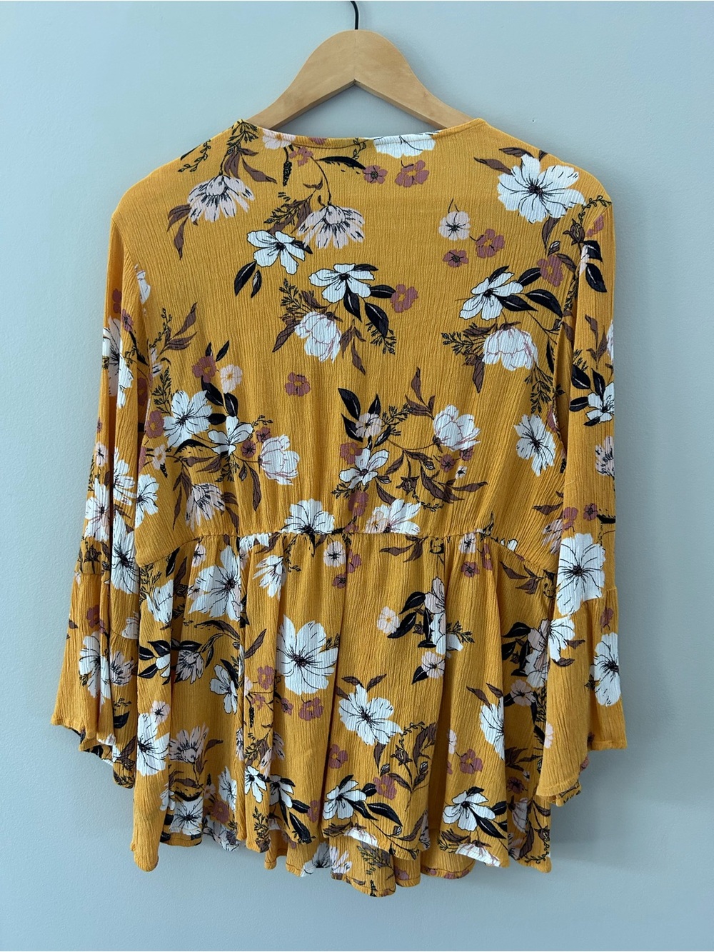 Torrid Mustard Yellow White Floral Lace V-Neck Boho Baby Doll Peasant Blouse - Picture 4 of 6